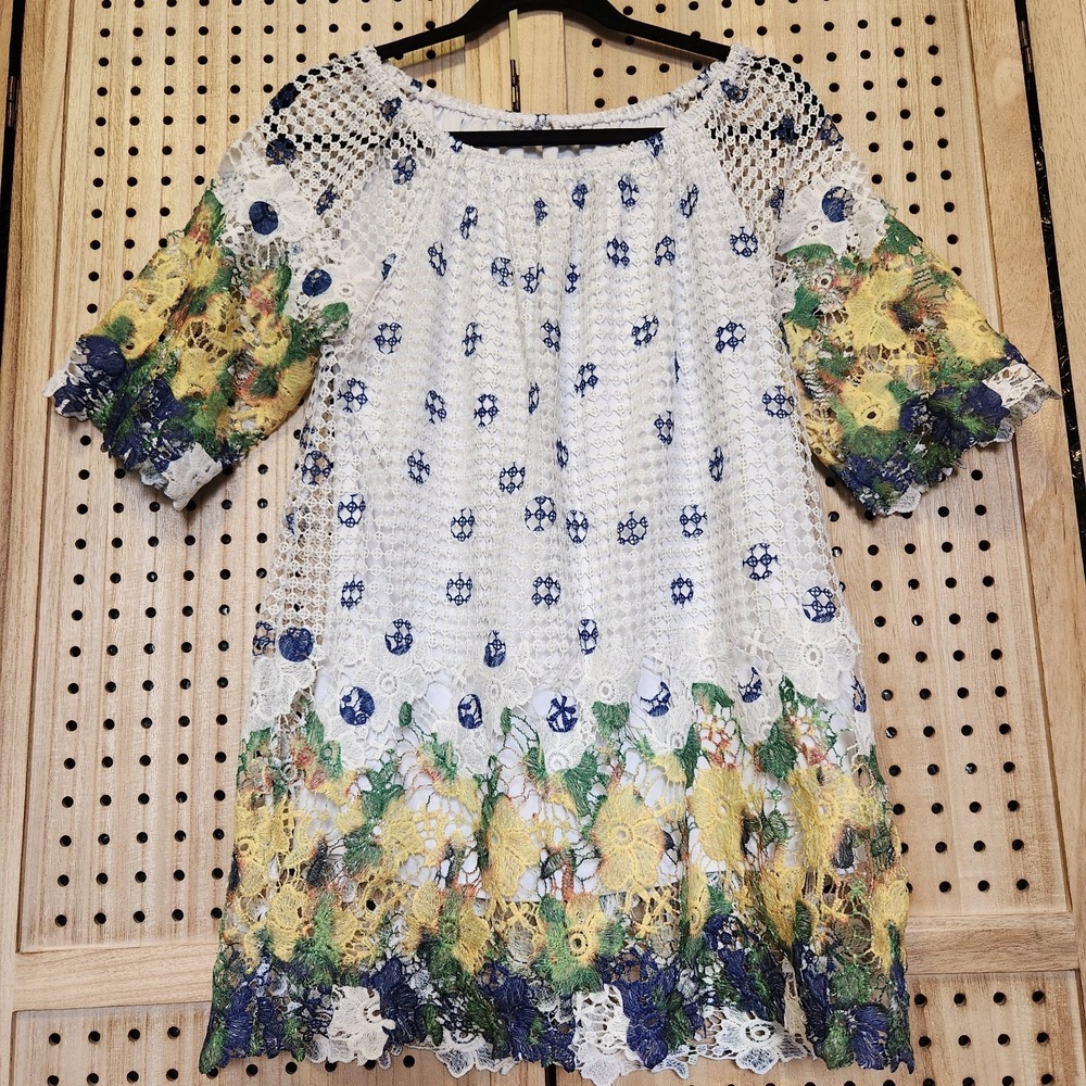 c Est. 1946 Women's Multi Colored Floral Crochet Embroidered Shirt Tunic Sz‎ M